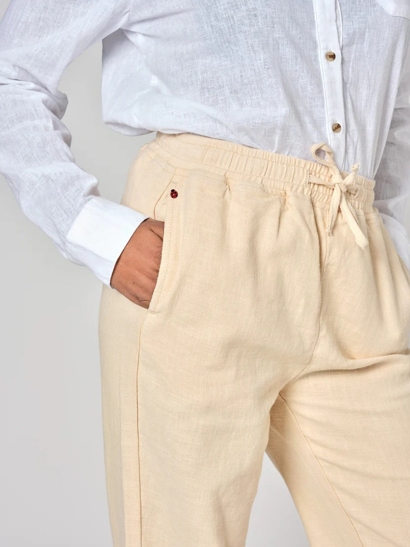 High-Waisted-Flared pants